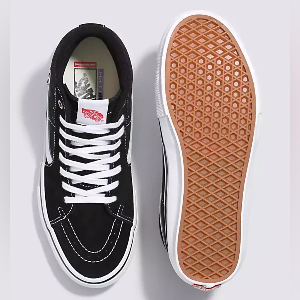 Sk8-Hi Shoe *NEVER WORN*